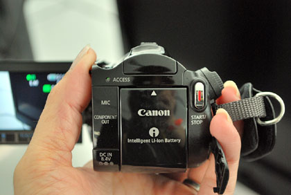 記録ではなく『記憶』を残すカメラ、Canon「iVIS HF21」
