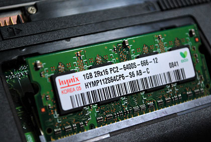 「HP mini 1000」のメモリを2GBに増設！