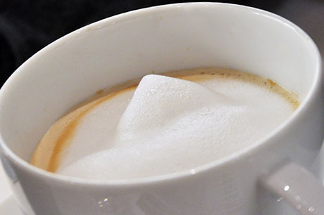 本格的な珈琲を自宅で！通も唸る家庭用コーヒーマシン「NC-BV321-CK」登場