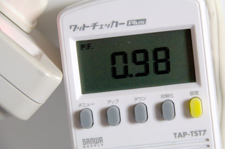 コンセントタイプの消費電力計「ワットチェッカーPlus TAP-TST7」でPCの消費電力を測ってみた