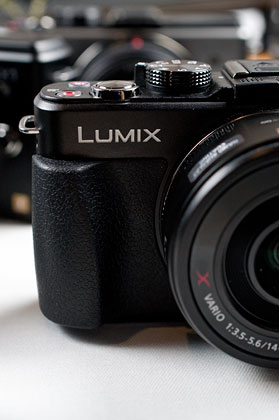 「LUMIX DMC-GX1」に触れてきたっす[速報]（Gシリーズ比較表あり）