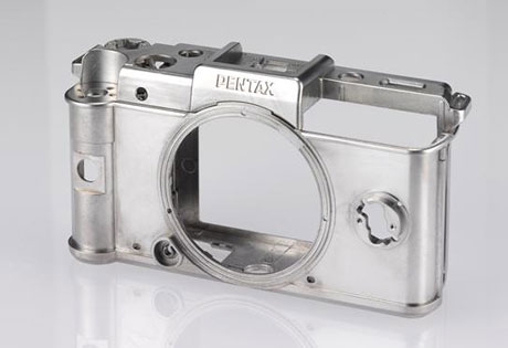 ナノ一眼「PENTAX Q」発表！レンズ交換式で世界最小最軽量