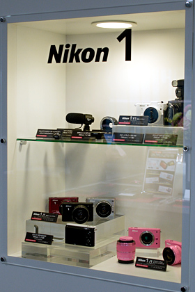 ニコンのミラーレス「Nikon 1（ワン）」にニコンプラザで触れてきた!