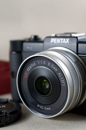 「PENTAX Q」用のD-LI68対応互換バッテリーと互換充電器を買ったっす