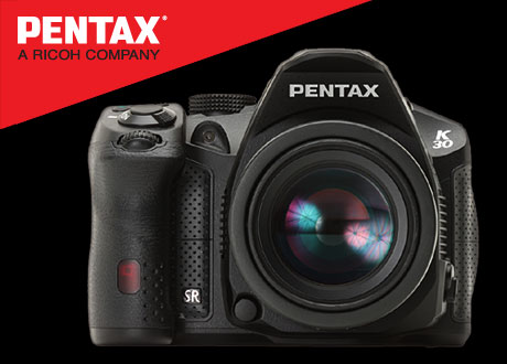 「PENTAX K-30」と「K-5」のサイズ比較