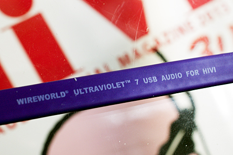 HiVi 2013年3月号付録の「ワイヤーワールド(WIREWORLD)製 23.5cm USBケーブル」がやってきた