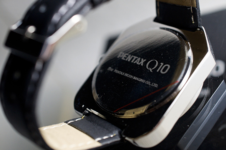 PENTAX Q10オリジナル腕時計「Q10ウォッチ」がやってきたｗ