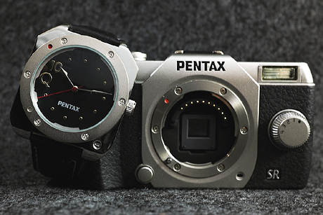 PENTAX Q10オリジナル腕時計「Q10ウォッチ」がやってきたｗ