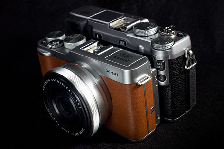 「FUJIFILM X-M1」がやってきた！はやくも姫様の気品にメロメロっす（モニター日記-0）