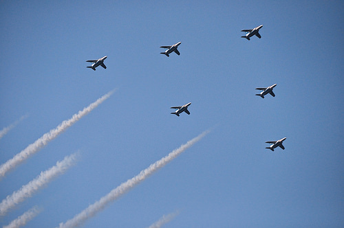 東京の空をブルーインパルス飛ぶ！（Blue Impulse in TOKYO）