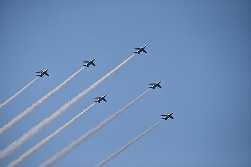 東京の空をブルーインパルス飛ぶ！（Blue Impulse in TOKYO）