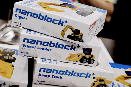 「ナノブロックプラス（nanoblock+）」大人も楽しめるナノブロックに弟分が登場！